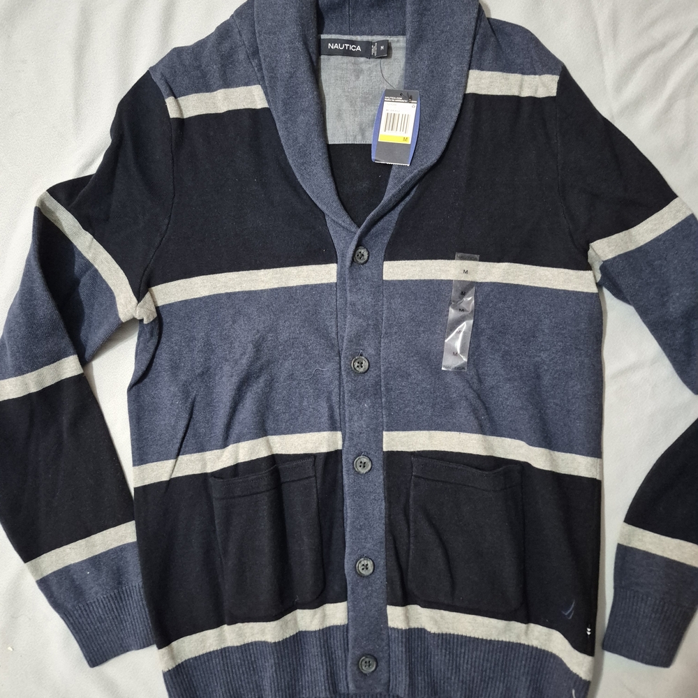 Nautica Men's Blue and Gray Striped Sweater